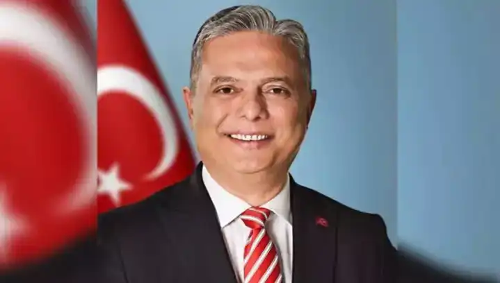 Ümit Uysal Kimdir? CHP Genel Başkan Adayının Hayatı ve Siyasi Kariyeri