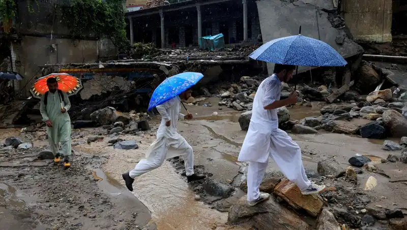 Pakistan'da Sel Felaketi: DSÖ Acil Tıbbi Malzeme Desteği Gönderiyor
