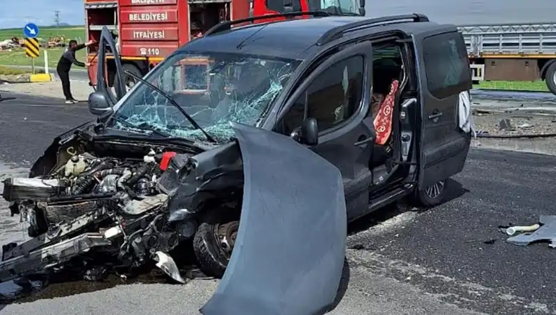 Ankara Yolunda Kaza: Üç Yaralı, Trafik Durumuna Etkisi Nedir?