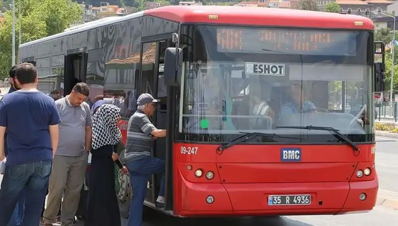 İzmir’de Öğrenci İndirimine 30 Yaş Sınırı Getirildi! Neden Bu Karar Alındı?