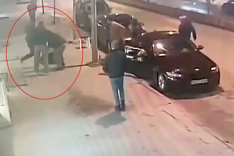 Eşsiz Bir Kavga: Park Yeri Neden Bacak Kırdırdı?