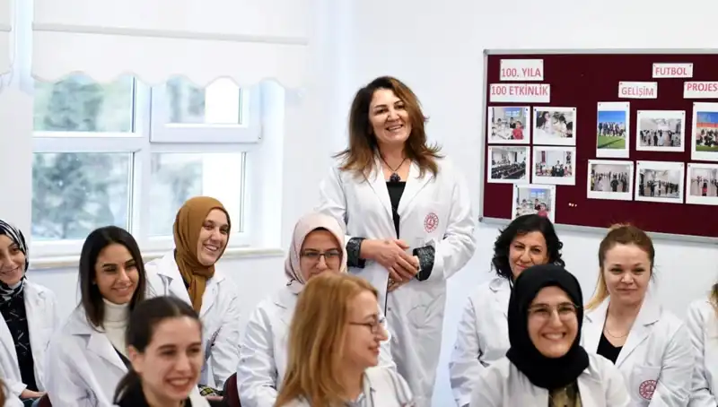 MEB Ücretli Öğretmenlik Başvuruları Başladı: Başvuru Süreci ve Detaylar
