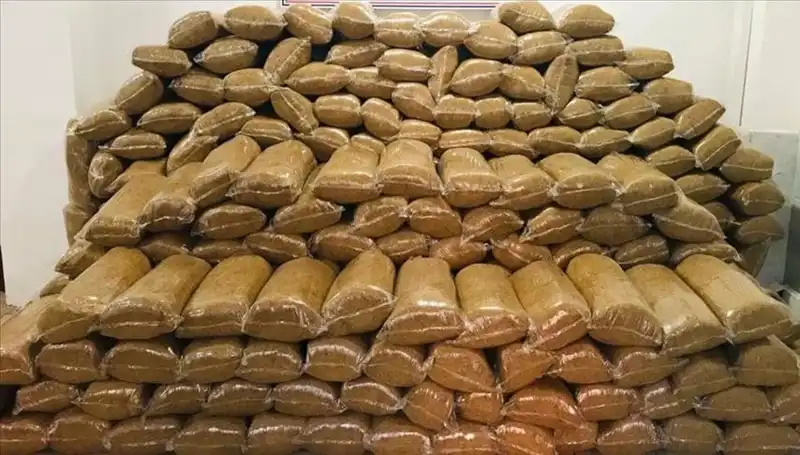 Manisa'da Kaçak Tütün Operasyonu: 2 Ton Ele Geçirildi