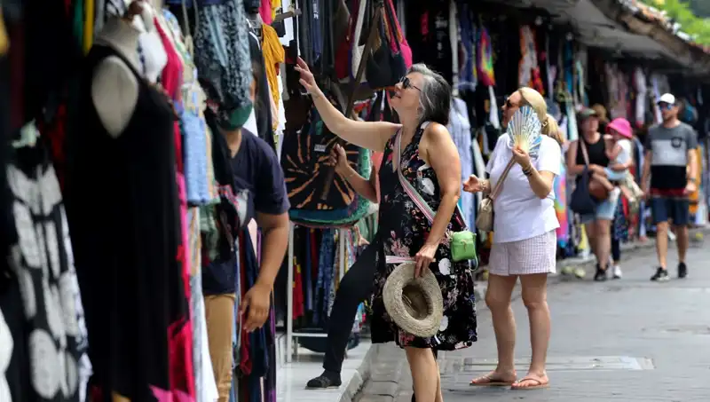 Bali’de Turistlere Kıyafet Yasağı: Cezası Olacak!