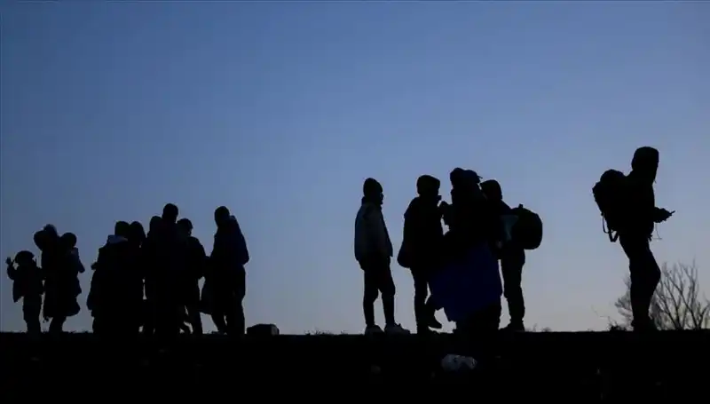 Edirne'de 21 Düzensiz Göçmen Operasyonu: Sınır Güvenliği Artıyor