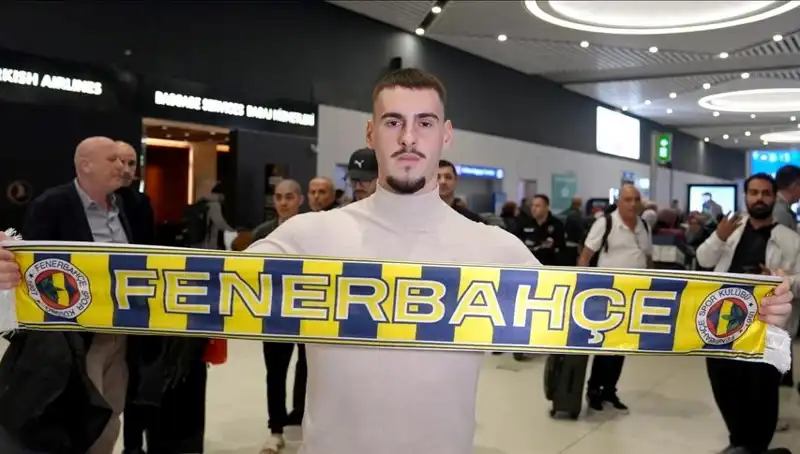 Fenerbahçe, Mimovic'in Lisansını Çıkararak Transfer Pazarında Ses Getirdi