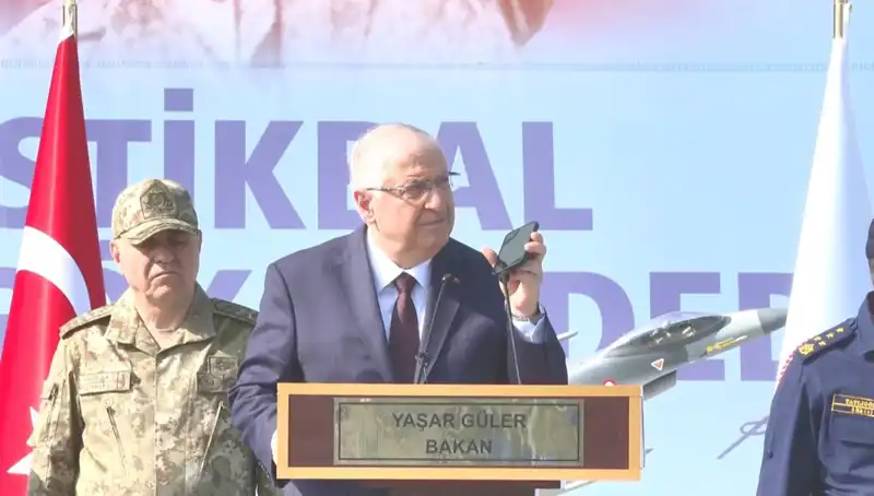 Cumhurbaşkanı Erdoğan'dan Mehmetçiğe Bayram Kutlaması: Vatanseverlik ve Kahramanlık Vurgusu