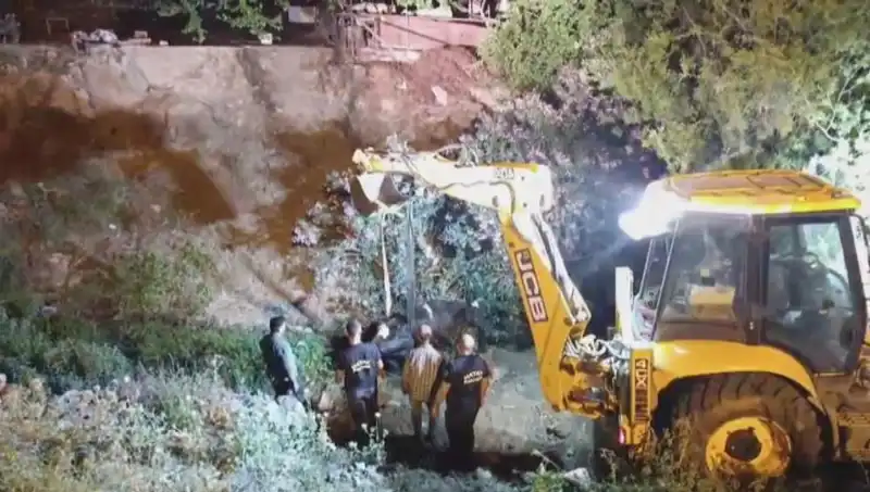 Hatay'da İneğe Kurtarma Operasyonu: İlginç ve Duygusal Anlar!