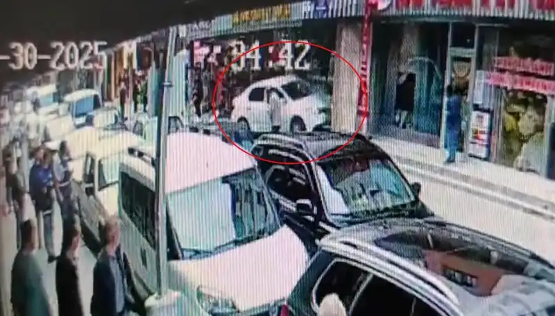 Alkollü Sürücünün Feci Kazası: İki Çocuk Son Anda Kıl Payı Kurtuldu