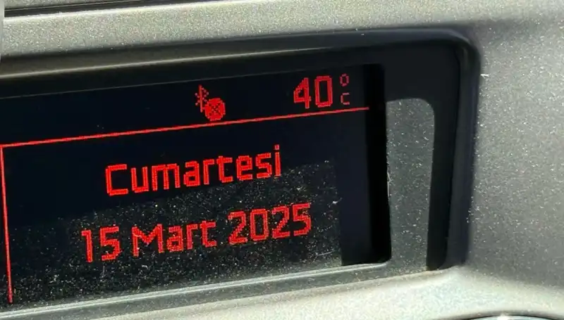 Adana'nın Sıcak Günleri: Termometreler 40 Dereceyi Aştı!