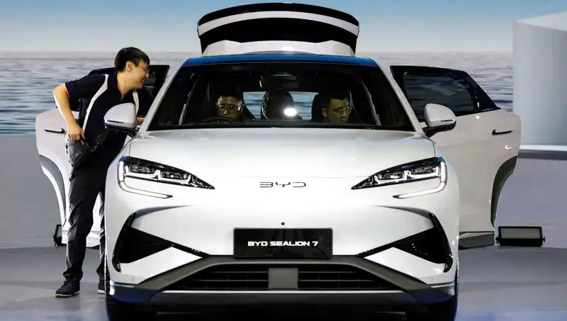 BYD, Tesla’nın Önüne Geçti: Elektrikli Araç Satışları 100 Milyar Doları Aştı