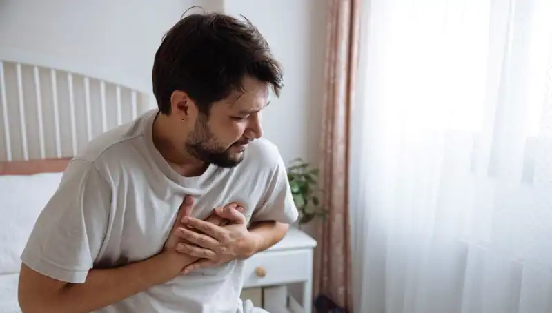 Sabahları Gözlemlenen Bu Belirti Kalp Hastalığının İlk İşareti Olabilir